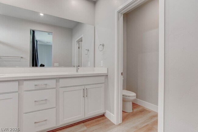 Building Photo - 646 Infinity Rdg St