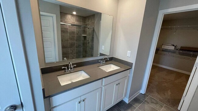 Building Photo - 17195 Seaboard Pl