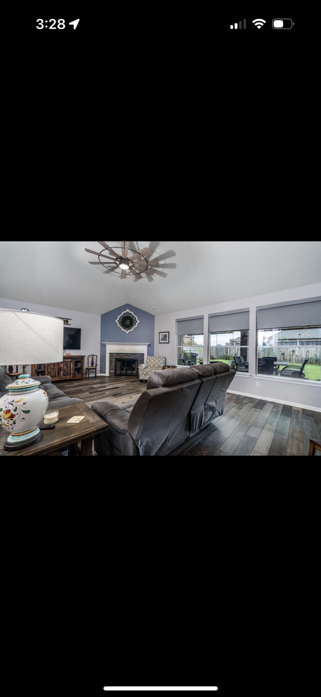 Building Photo - 20827 Rose Crossing Ln