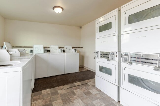 Building Photo - 3737 Sturgis Rd