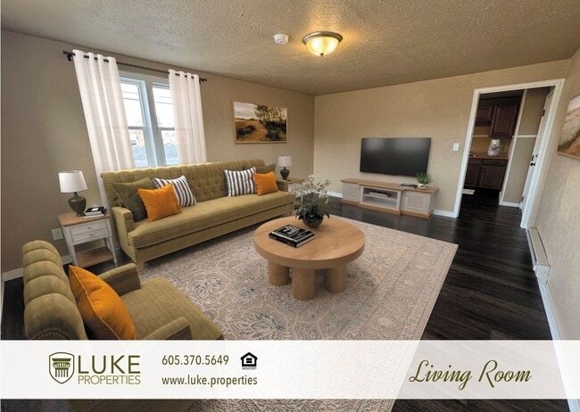 Building Photo - 310 W 18th St