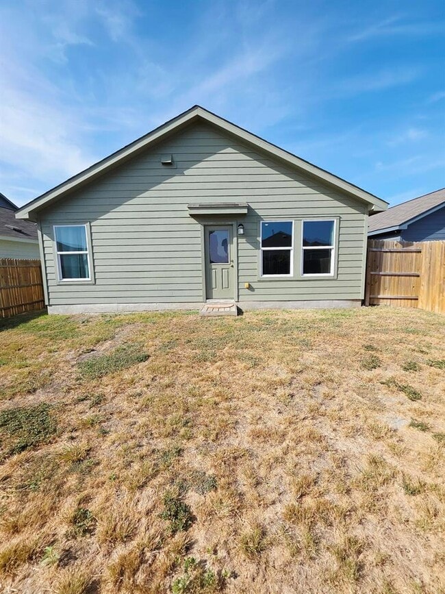 Building Photo - 10799 Prusiner Dr