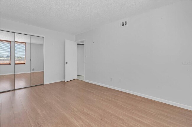 Building Photo - 9495 Blind Pass Rd