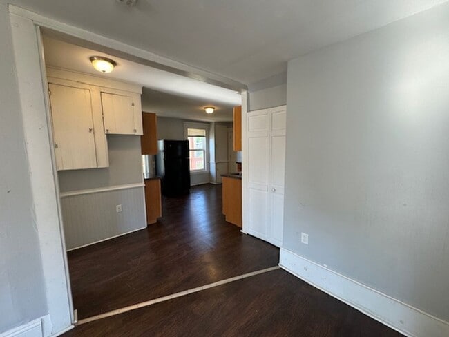 Building Photo - 2-4 Gates Street