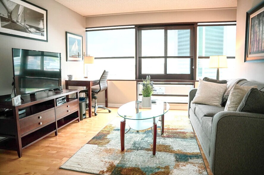Primary Photo - 127 Greyrock Pl