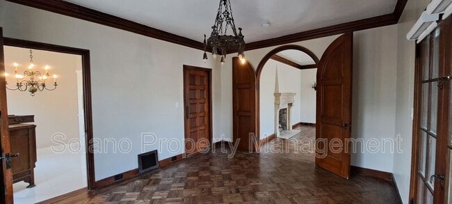 Building Photo - 290 E B St