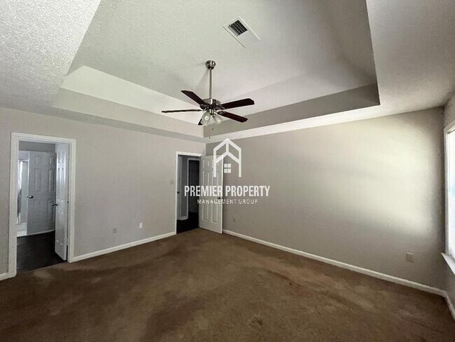 Building Photo - 6620 Brickmont Rd