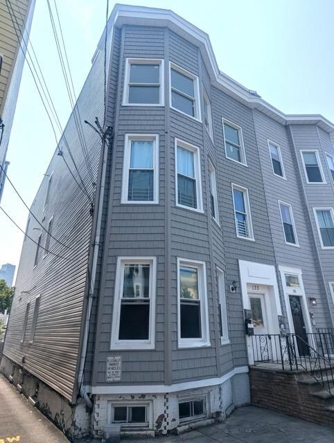 Building Photo - 133 Prospect St