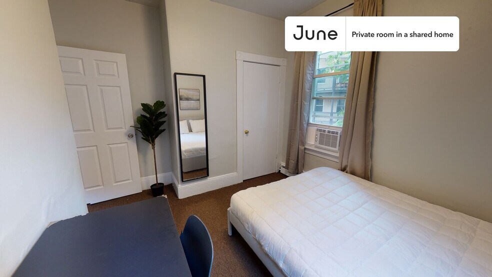 Building Photo - Room in Shared 3 bed/1 bath home