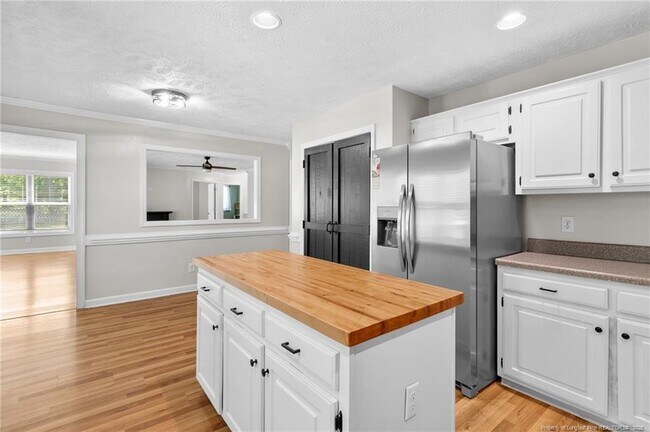 Building Photo - 3412 Cedar Hill Dr