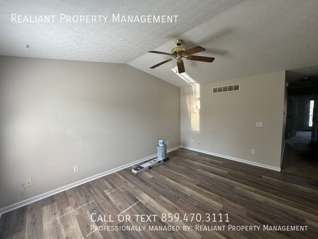 Building Photo - 303 Parker Pl