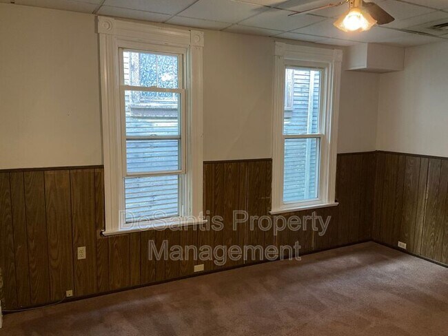 Building Photo - 508 Chestnut St