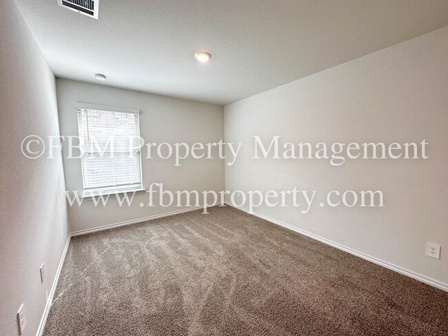 Building Photo - 864 Keystone Ct