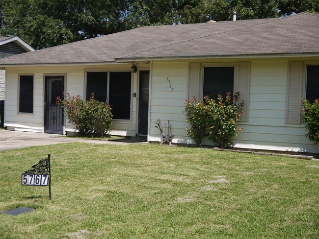 Primary Photo - 5767 Westover St