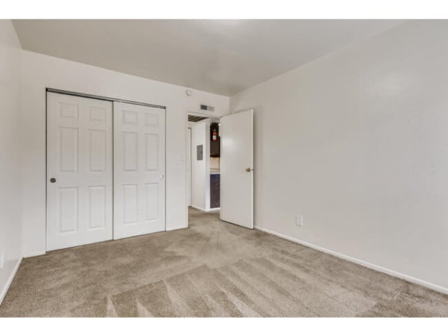 Building Photo - 1919 S Depew St