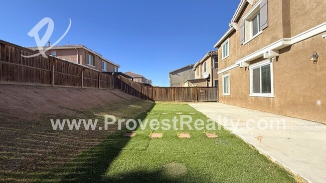 Building Photo - 13171 La Crescenta Ave