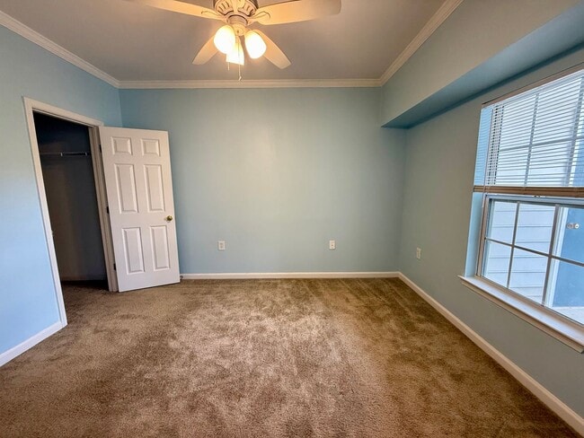 Building Photo - 925 Dorchester Pl