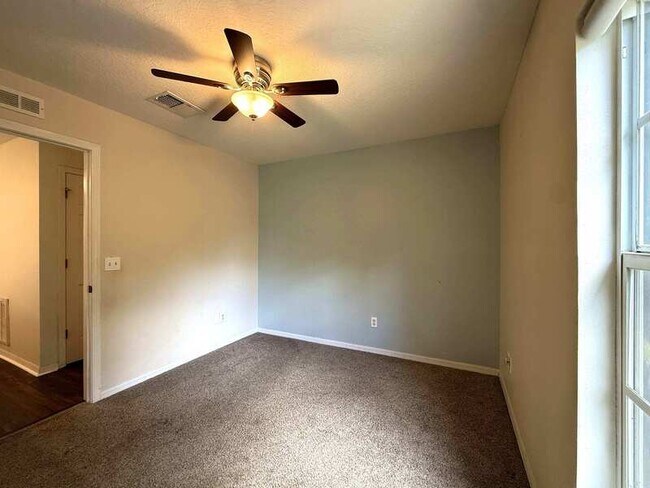 Building Photo - 16221 Bridgewalk Dr