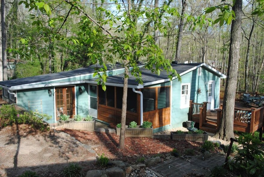 Building Photo - 6345 Reives Rd