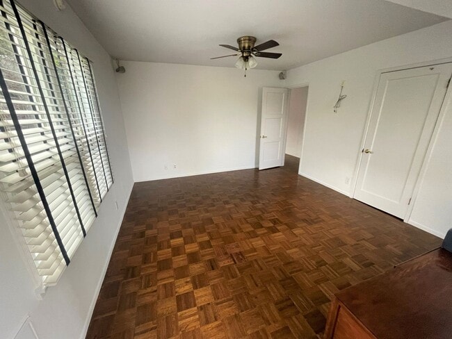 Building Photo - Charming Midtown Ventura Home