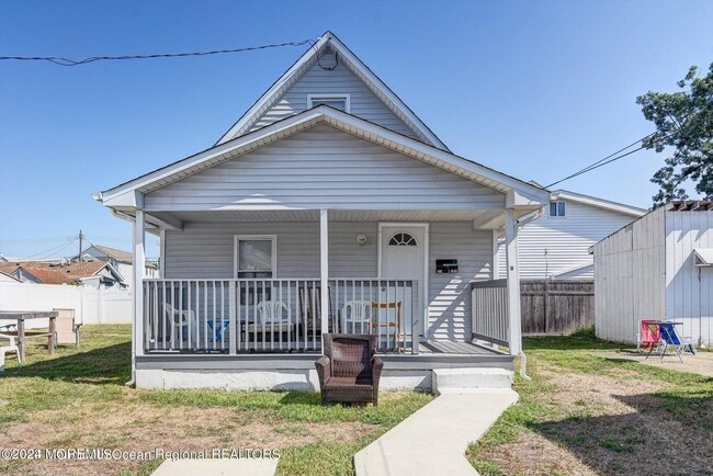 Primary Photo - 408 16th Ave