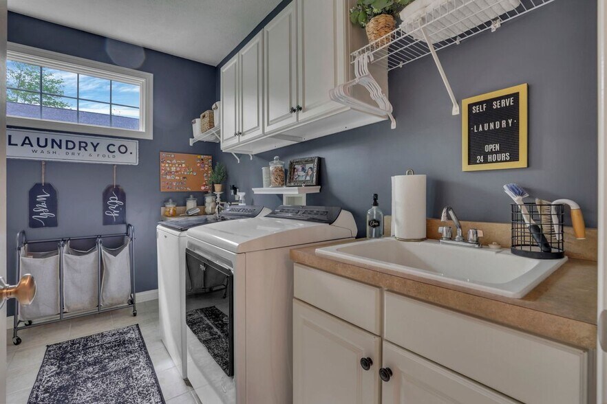 Building Photo - 7097 Pleasant Colony Cir