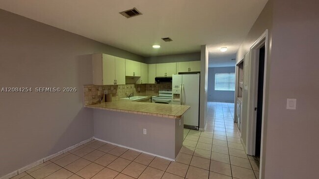 Building Photo - 6354 SW 138th Pl