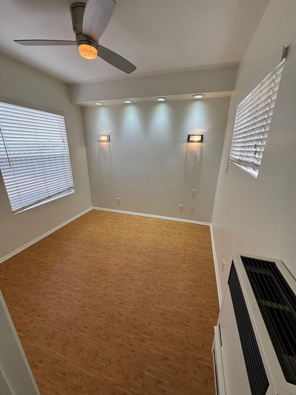 Bedroom - 217 Kelp St