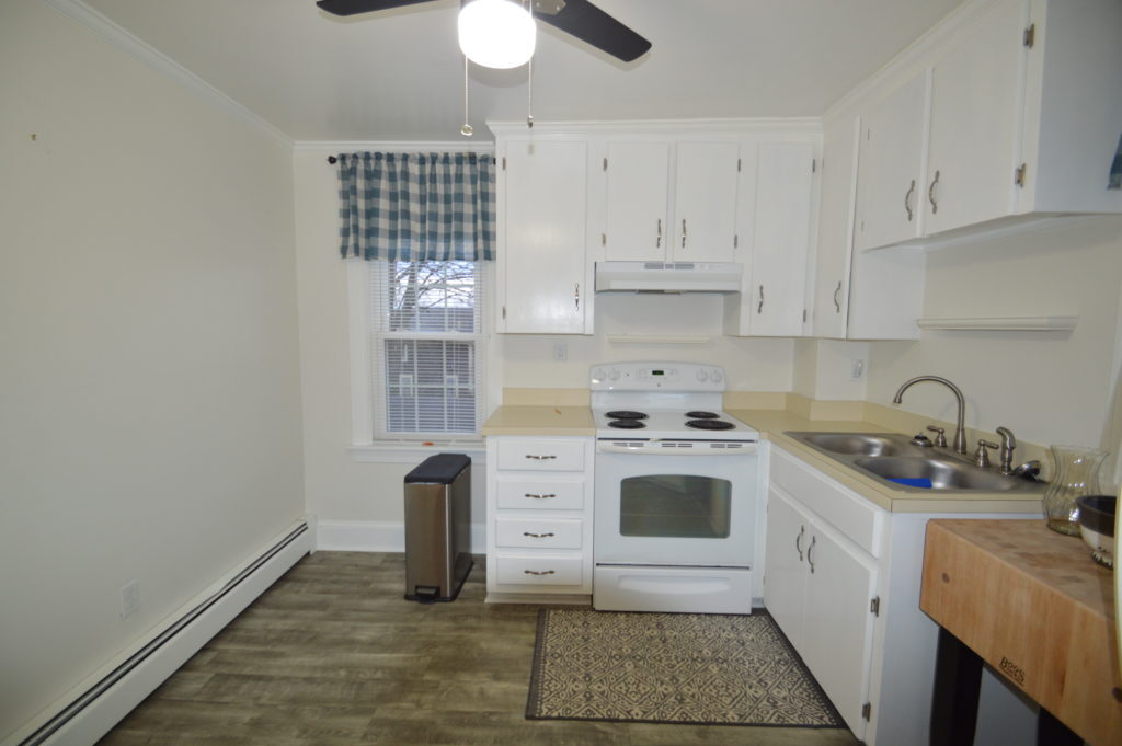 Clean and bright with room for a small table - 468 Spring St