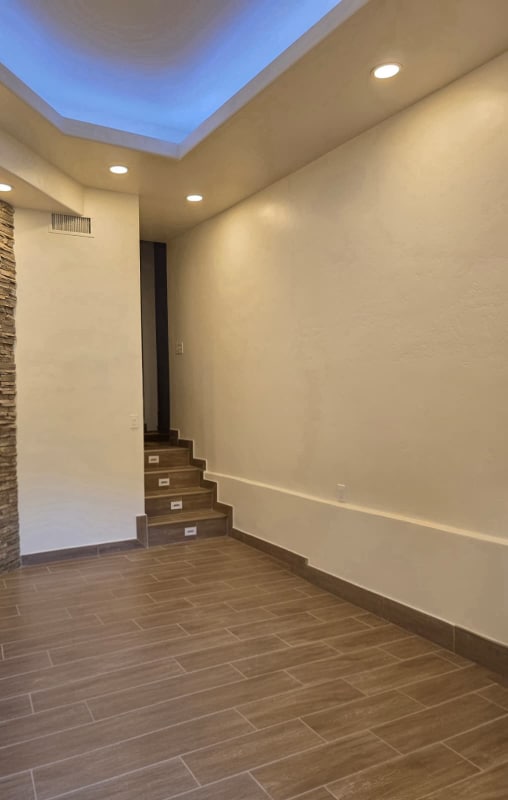 Building Photo - 3153 India St