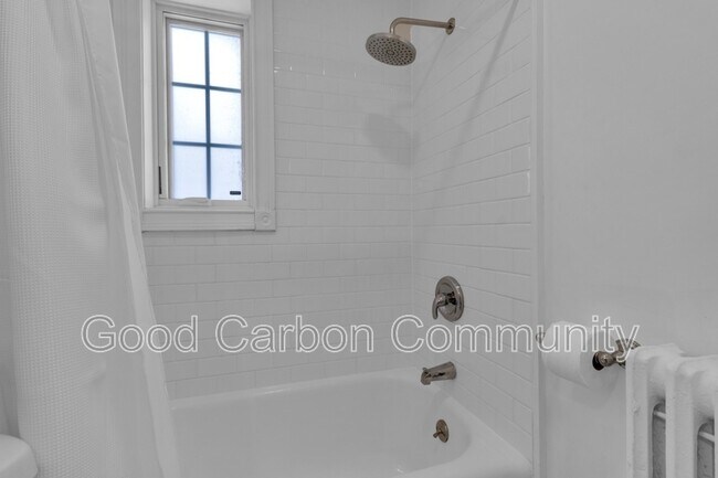 Building Photo - 23 Allen St