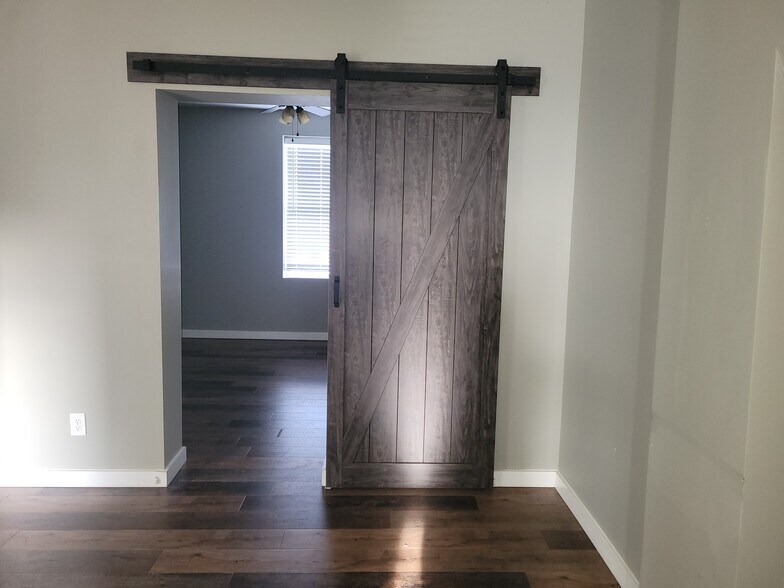 Building Photo - 4180 Neosho St