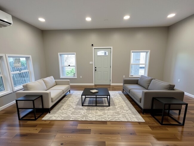 Building Photo - 255 Keystone Ave