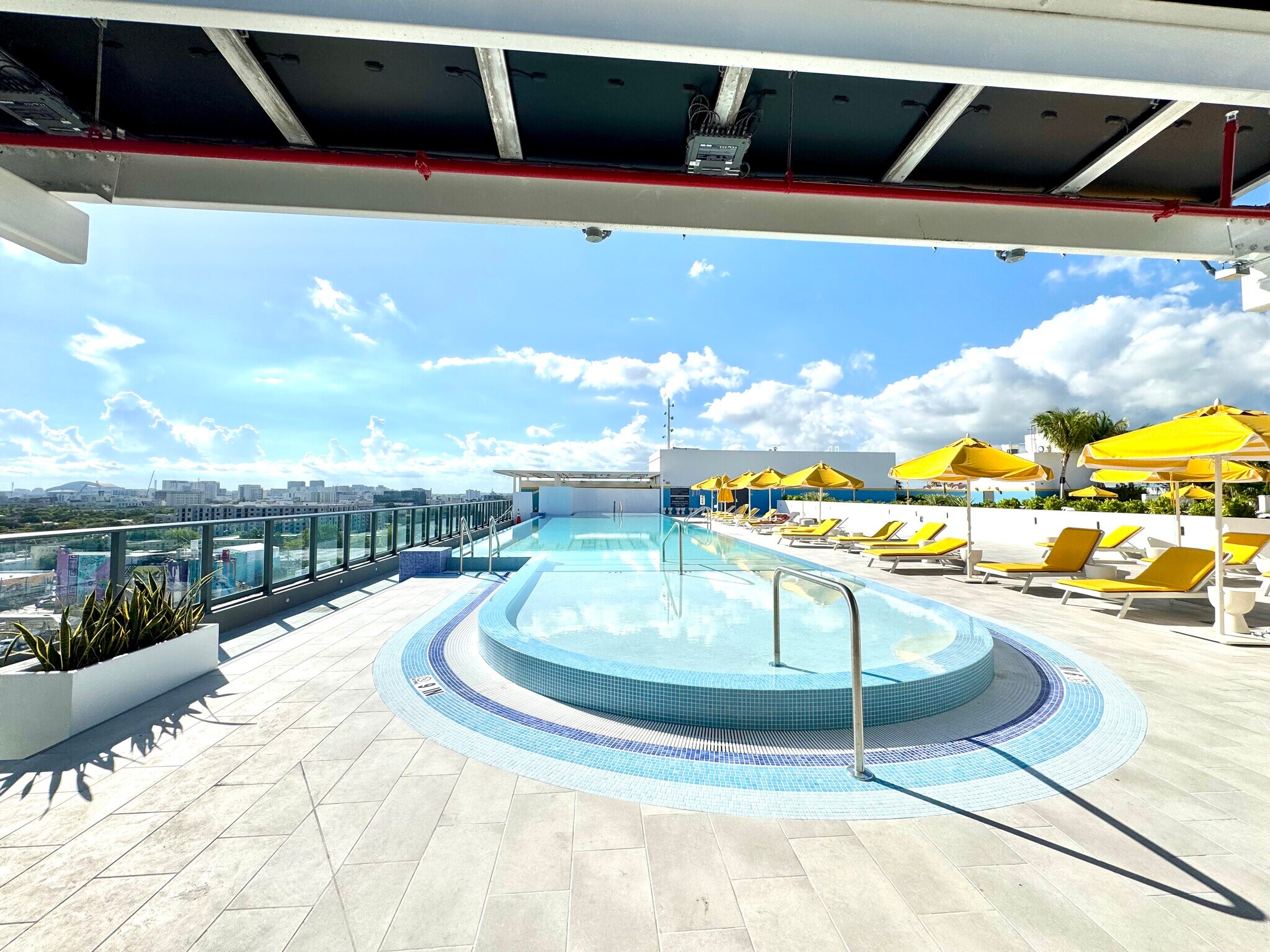 Building Photo - 1940 NW 2nd Ct