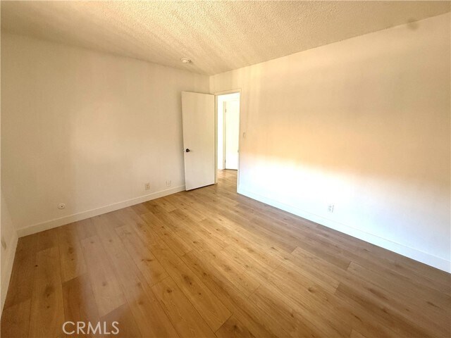 Building Photo - 469 W Oliver St