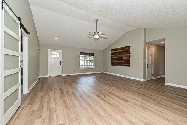 Building Photo - 3805 Cassidy Dr