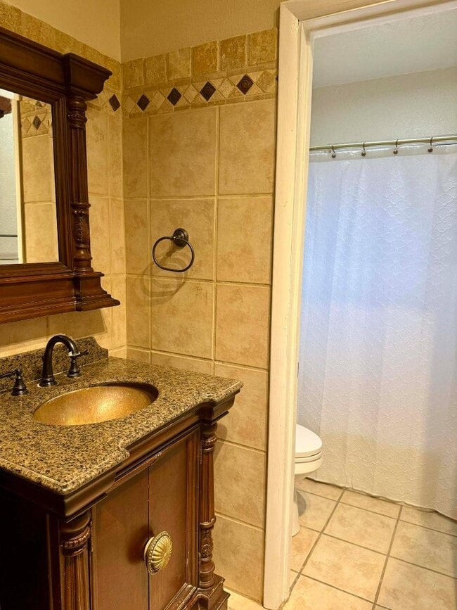 Building Photo - 8 Deborah Dr