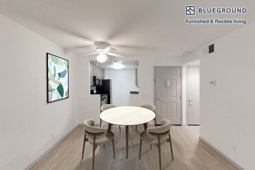 Building Photo - 111 Via Serena