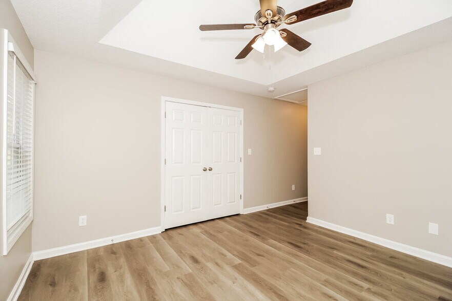 Building Photo - 1050 Abercorn Way