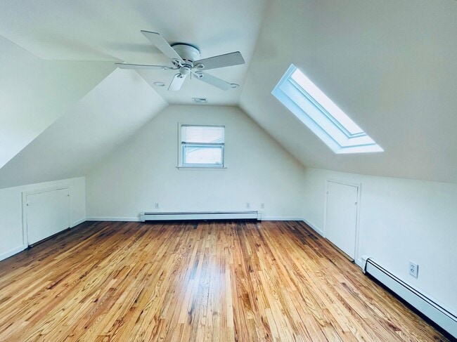 Building Photo - 24 Gaymor Ln