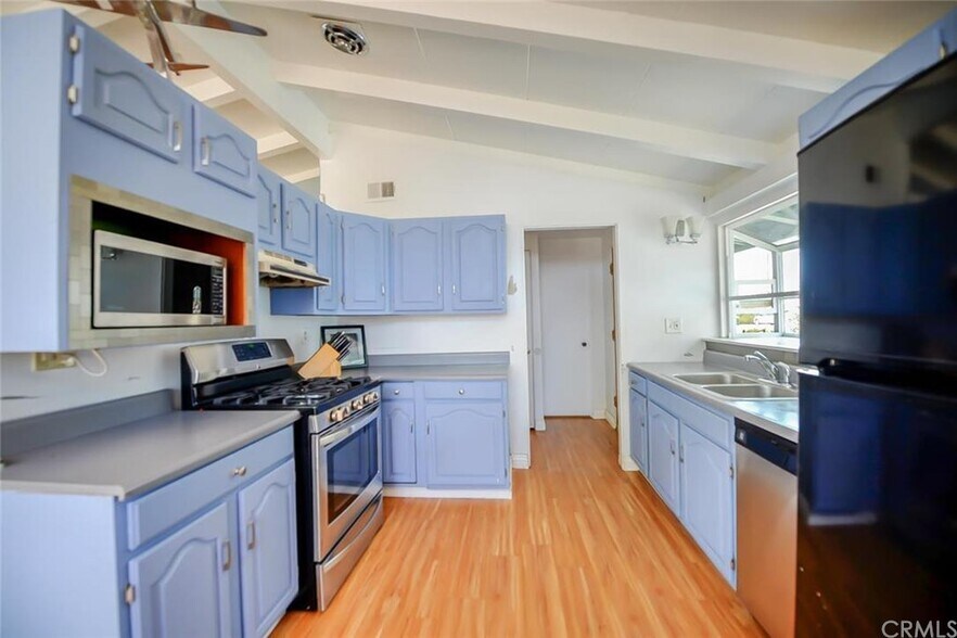 Building Photo - 10171 Aldgate Avenue