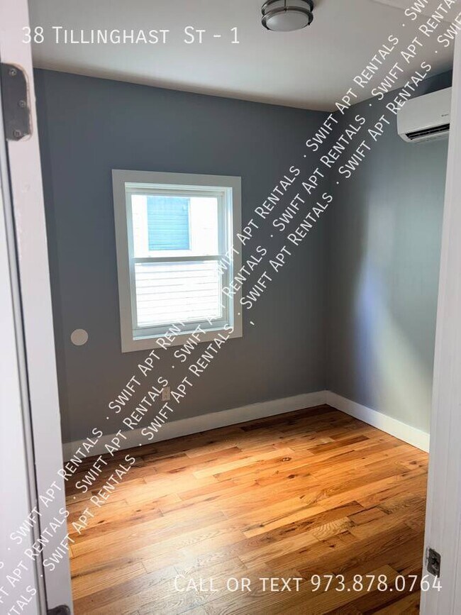 Building Photo - 38 Tillinghast St