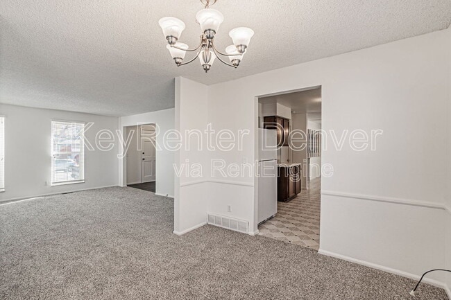 Building Photo - 2407 S Dawson Way