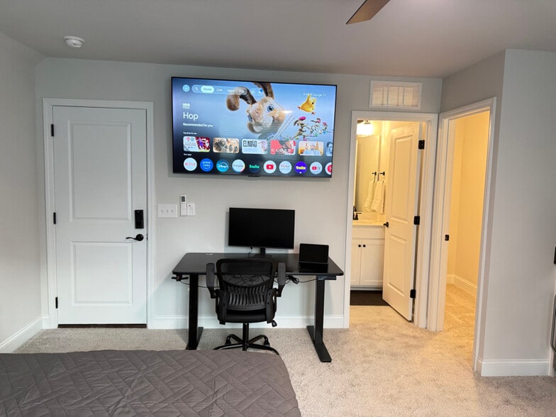 Building Photo - 4045 Grommet Ct