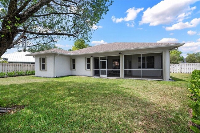 Building Photo - 13866 Geranium Pl