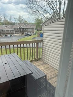 Building Photo - 27 Fall Creek Dr