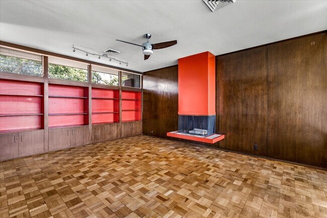 Building Photo - 1310 Harbor View Dr