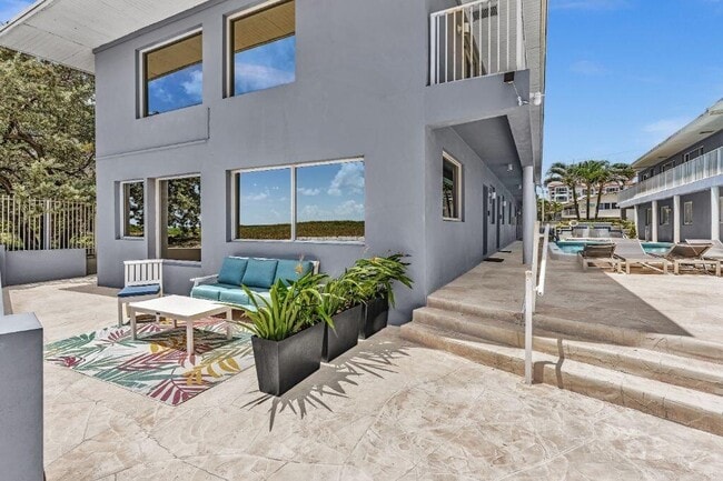 Building Photo - 600 N Ocean Blvd