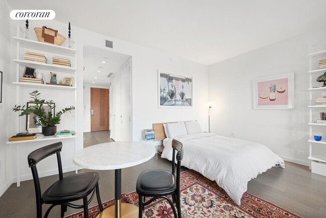 Building Photo - 138 Willoughby St