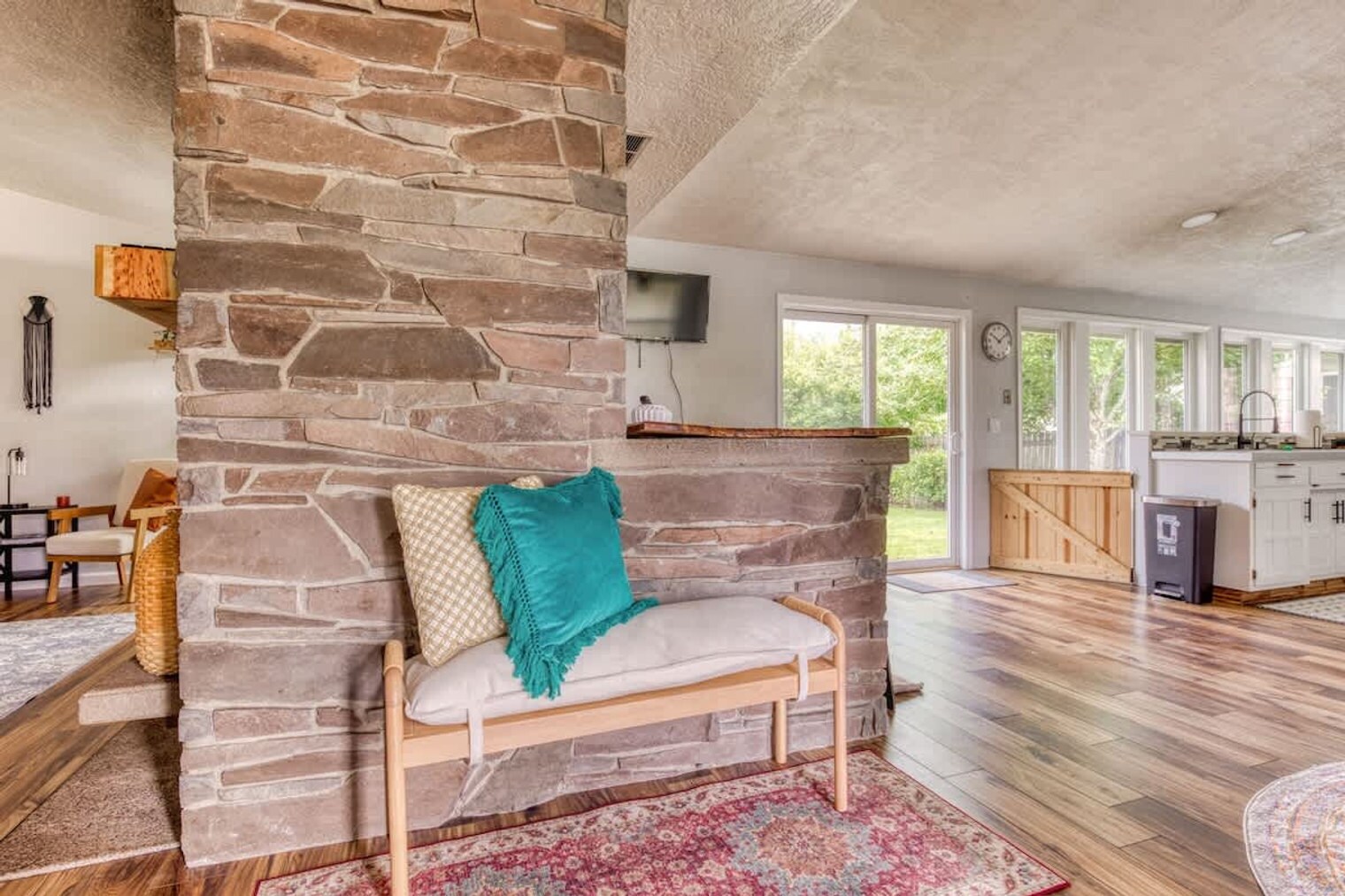 Building Photo - 353 Brightwood Ct